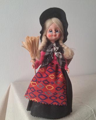 Befana porta regali caramelle dolcetti