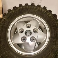 Cerchi e gomme Land Rover