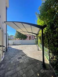 XENA F500 x P250 x H280 cm Pergola in acciaio