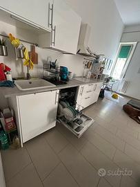Cucina Componibile IKEA con Elettrodomestici