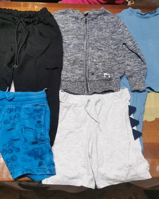Lotto abbigliamento bambino 4-6 anni