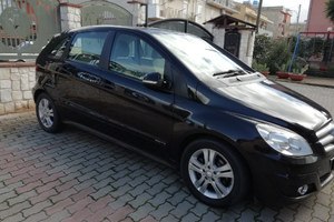 MERCEDES Classe B 180D Executive