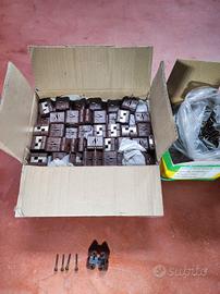 Cerniere a scomparsa 180° in zinc-alloy e plastica