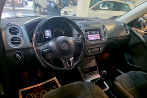 2.0 TDI 140CV 4Motion – Full Optional "black dark"