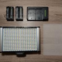 Pannello LED Neewer Bi-color batterie incluse
