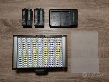 Pannello LED Neewer Bi-color batterie incluse