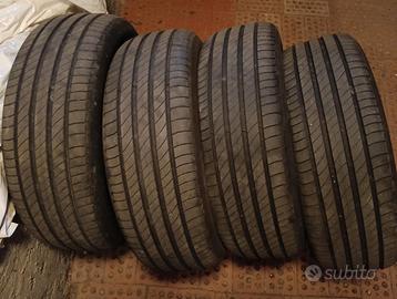Gomme auto