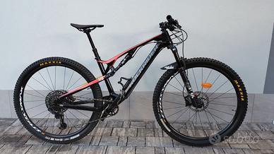 MTB full carbonio Rockrider XC900S con upgrade