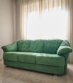 divano 3 posti in microfibra effetto pelle