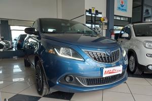 Lancia Ypsilon 1.0 FireFly Hybrid Silver Plus