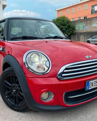 Mini cooper 1.6 diesel 112cv full opt 2012