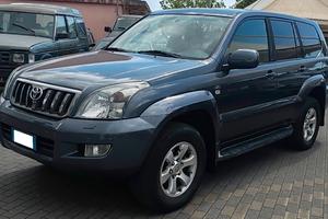 Toyota Land Cruiser 3.0 D-4D 16V 5P aut. 8POSTI