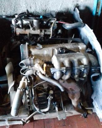 MOTORE NISSAN VANETTE 1.9 D