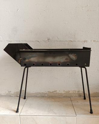 Fornacella in ferro per arrosticini e barbecue