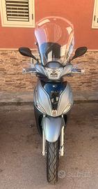 Scooter pari al nuovo