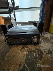 Piccolo stereo compatto