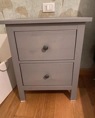 2 comodino HEMNES (prezzo per entrambi)
