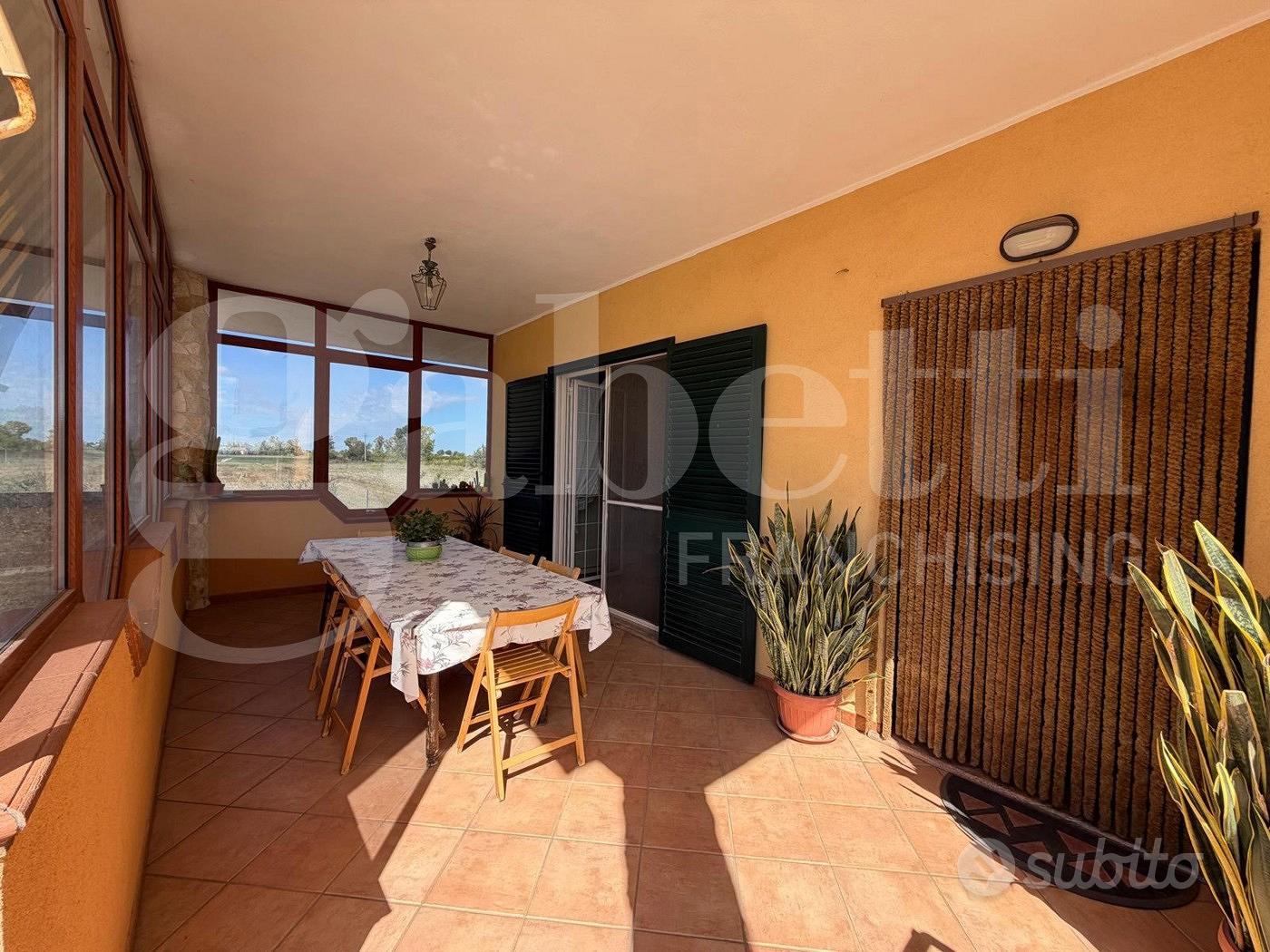 Casa – Latina, Gionchetto - Altro