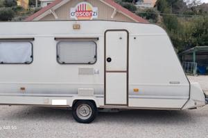 Adria 4050 caravan 4 posti letto, roulotte