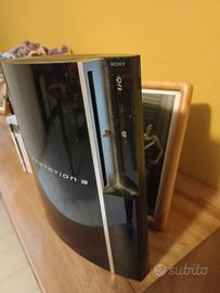 PS3 pro più giochi e due joystick wireless 