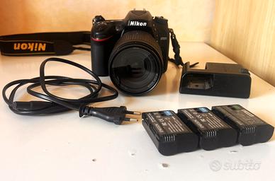 Kit Nikon D7200 + Obiettivo 18-140mm VR + 3 Batter