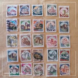 25 francobolli italiani serie castelli