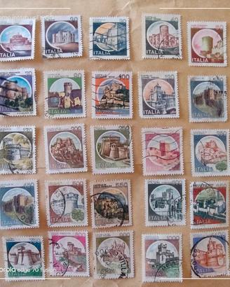 25 francobolli italiani serie castelli
