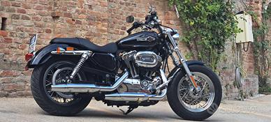 Stupenda Harley Davidson, moto pari al nuovo