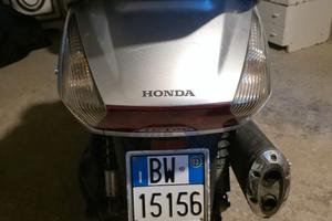 Honda Silver Wing 600