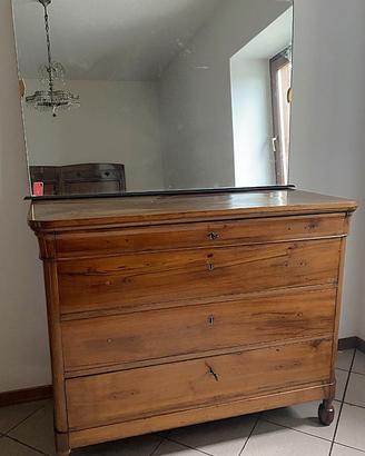 Comò vintage in ciliegio