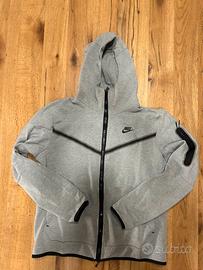 Felpa Nike Tech Fleece con cappuccio