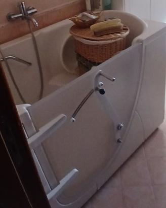 Vasca da bagno per anziani e disabili