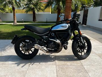 Ducati Scrambler 800 Icon Dark