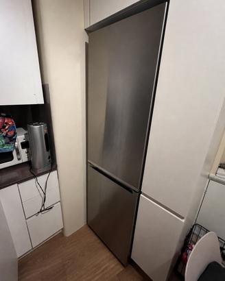 Samsung RB33R8739SR Kitchen Fit