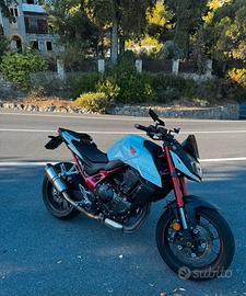 Honda Hornet 750cc  2023