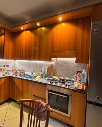 Cucina in legno massiccio