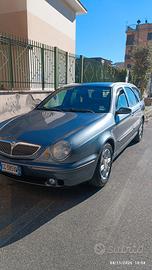 auto affidabile e di prestigio FULL OPTIONAL