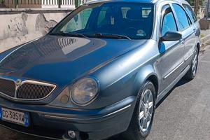 auto affidabile e di prestigio FULL OPTIONAL