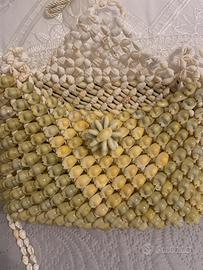 Borsetta fatta a mano in conchiglie