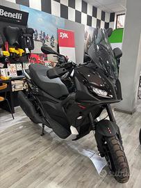 APRILIA SR GT 400