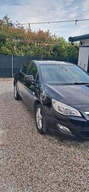 Opel astra 2010