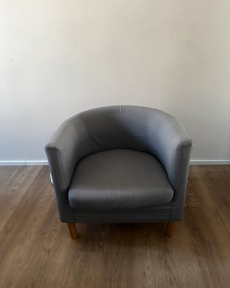 poltrona ikea  TULLSTA  grigia
