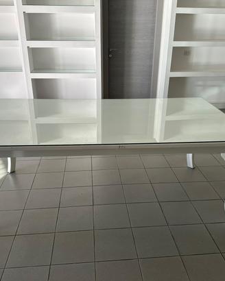 Tavolo in legno laccato