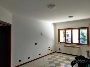 Appartamento no arredato + Garage villa pitignano