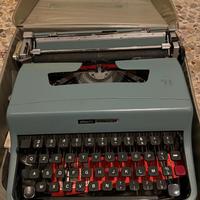 Macchina da scrivere Olivetti