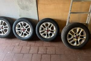 Cerchi e gomme termiche panda terza serie (312)