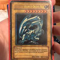Drago Bianco Occhi Blu