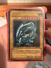 Drago Bianco Occhi Blu