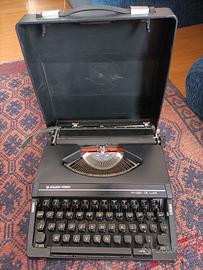 macchina da scrivere vintage