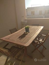 tavolo da esterno in legno con 4 sedie